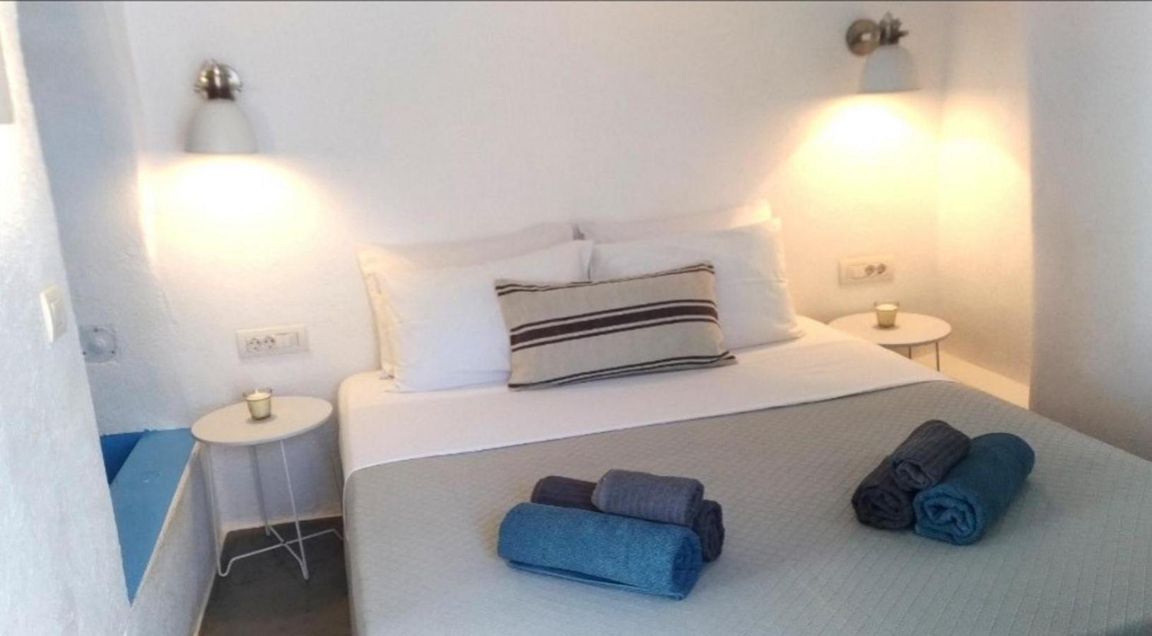 Villa Luxl Fira  Pokoj fotografie